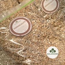 Load image into Gallery viewer, Vermiculite