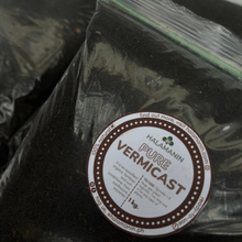 Load image into Gallery viewer, Pure Vermicast